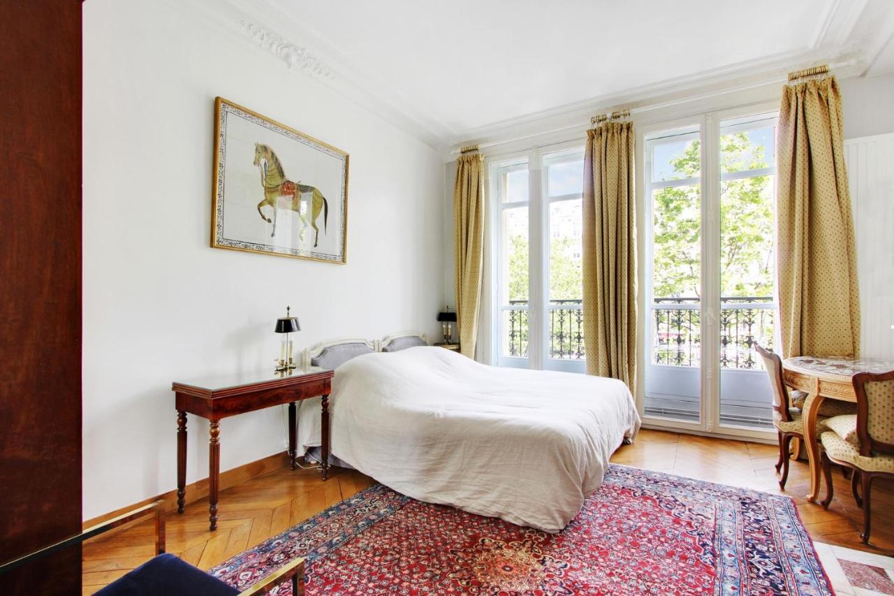 Suite Junior Avec Balcon Et Vue Sur Arc De Triomphe Paris Exterior foto